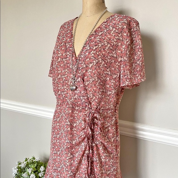 BB DAKOTA Call Me Daisy chiffon wrap dress - Picture 6 of 13